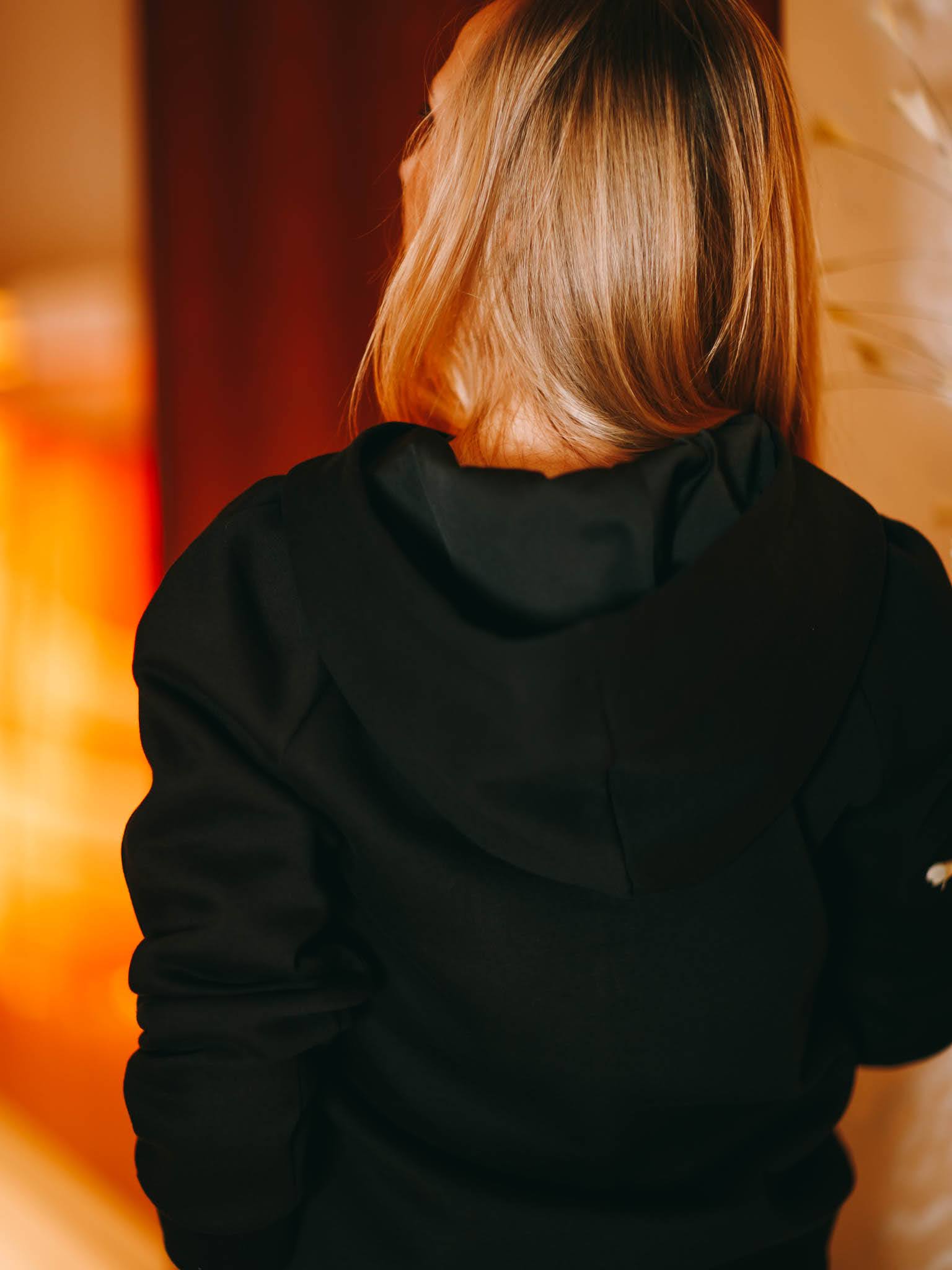 BLACK_Luxurious Black 5