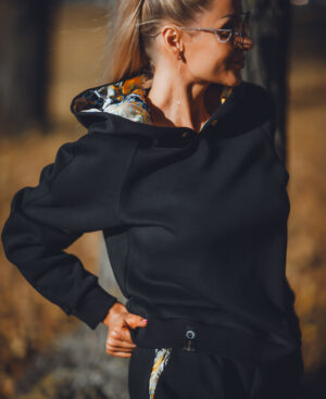 Eleganti melns kostīms LUXURIOUS MANDALA